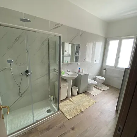 Zevio Home アパート Zevio