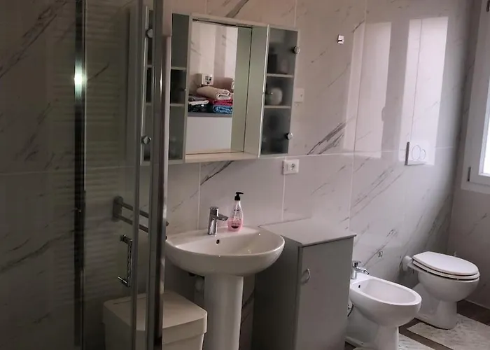 Lejlighed Zevio Home